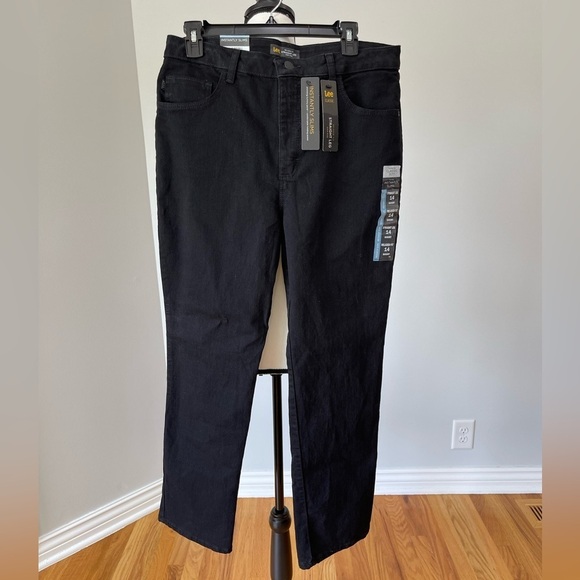 Lee | Jeans | Lee Classic Straight Leg Relaxed Fit High Rise Black Jean ...